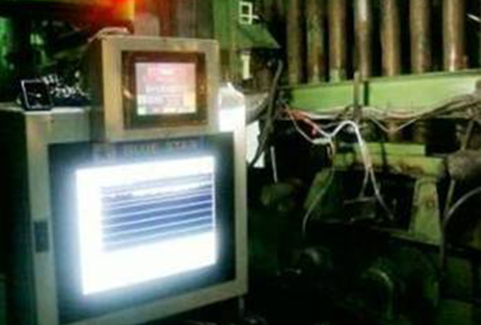 轨道轮检查系统