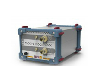 低噪声频率合成器（SLC）